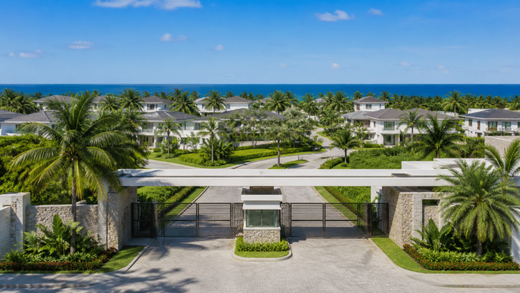 Remax Atlantis - ChatGPT Image 1 may 2026 16 53 43